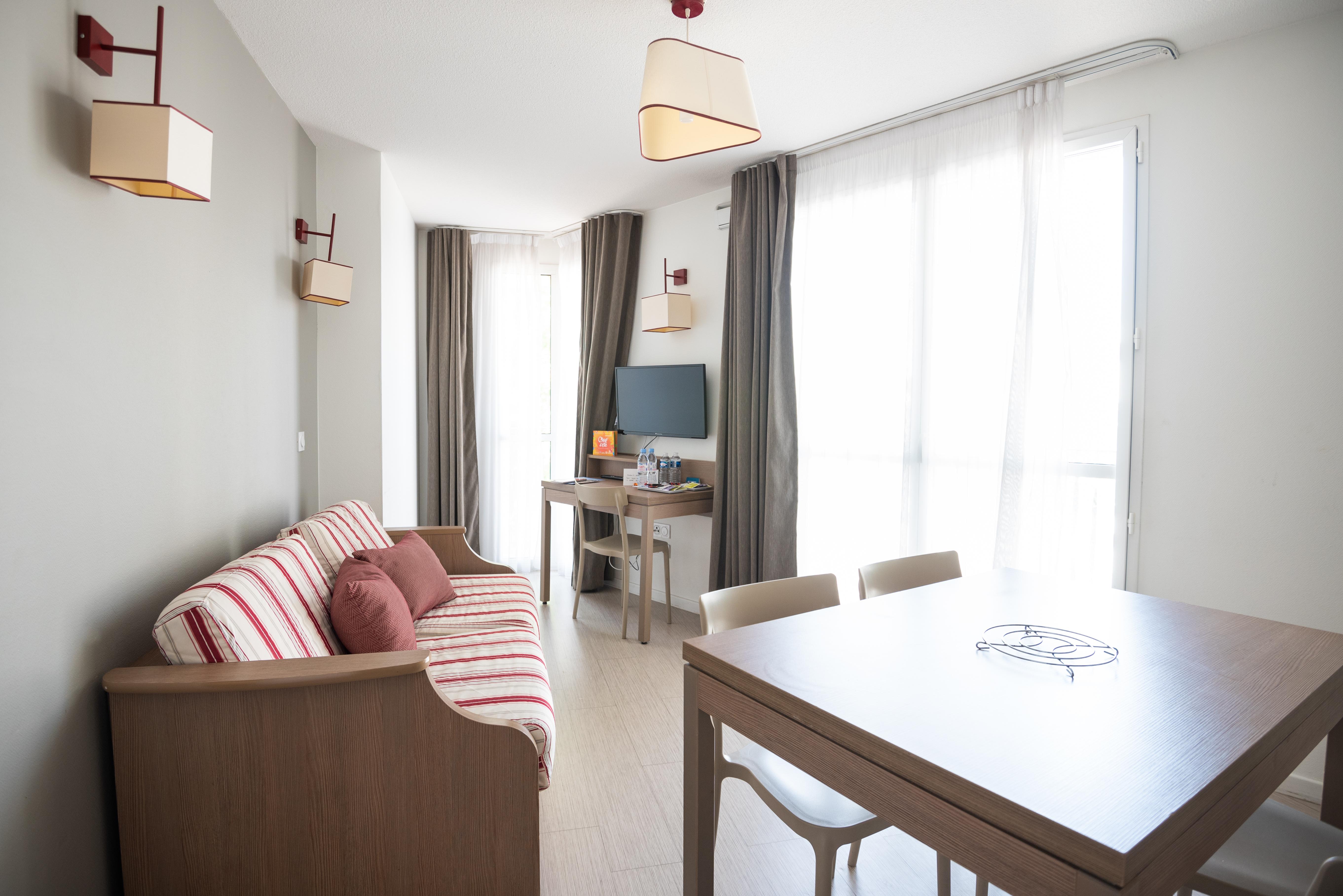 Zenitude Hotel-Residences Narbonne Centre Exterior photo